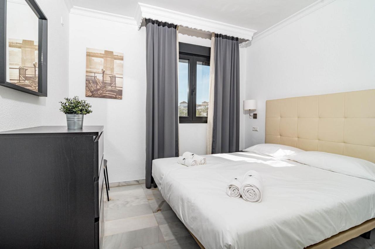 Harbor Getaway In The Heart Of Puerto Banus With Walking Dictance To Everything Marbella Eksteriør billede