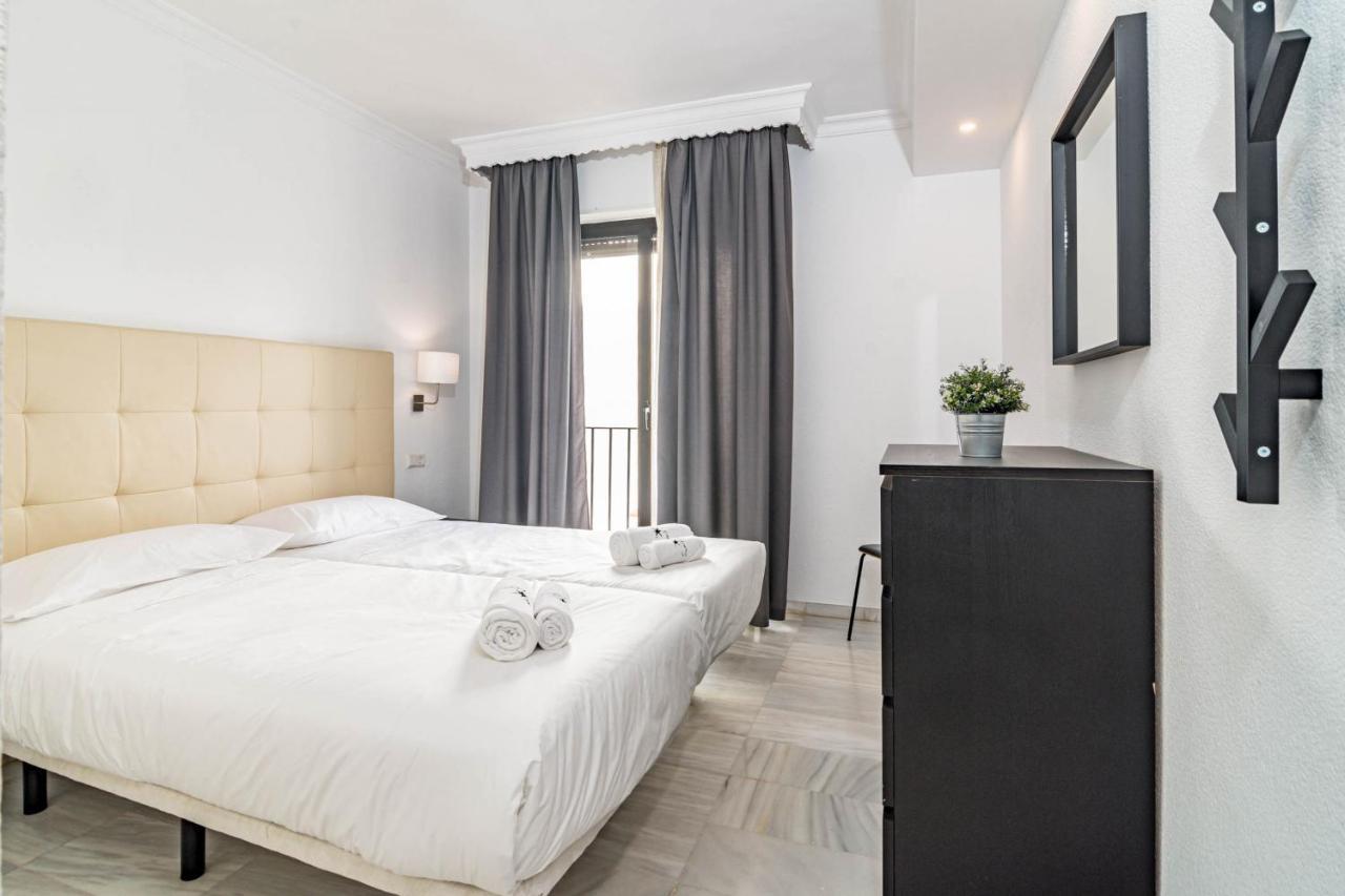 Harbor Getaway In The Heart Of Puerto Banus With Walking Dictance To Everything Marbella Eksteriør billede