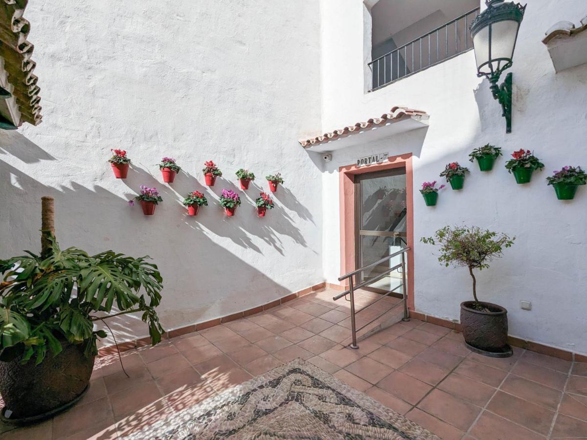 Harbor Getaway In The Heart Of Puerto Banus With Walking Dictance To Everything Marbella Eksteriør billede